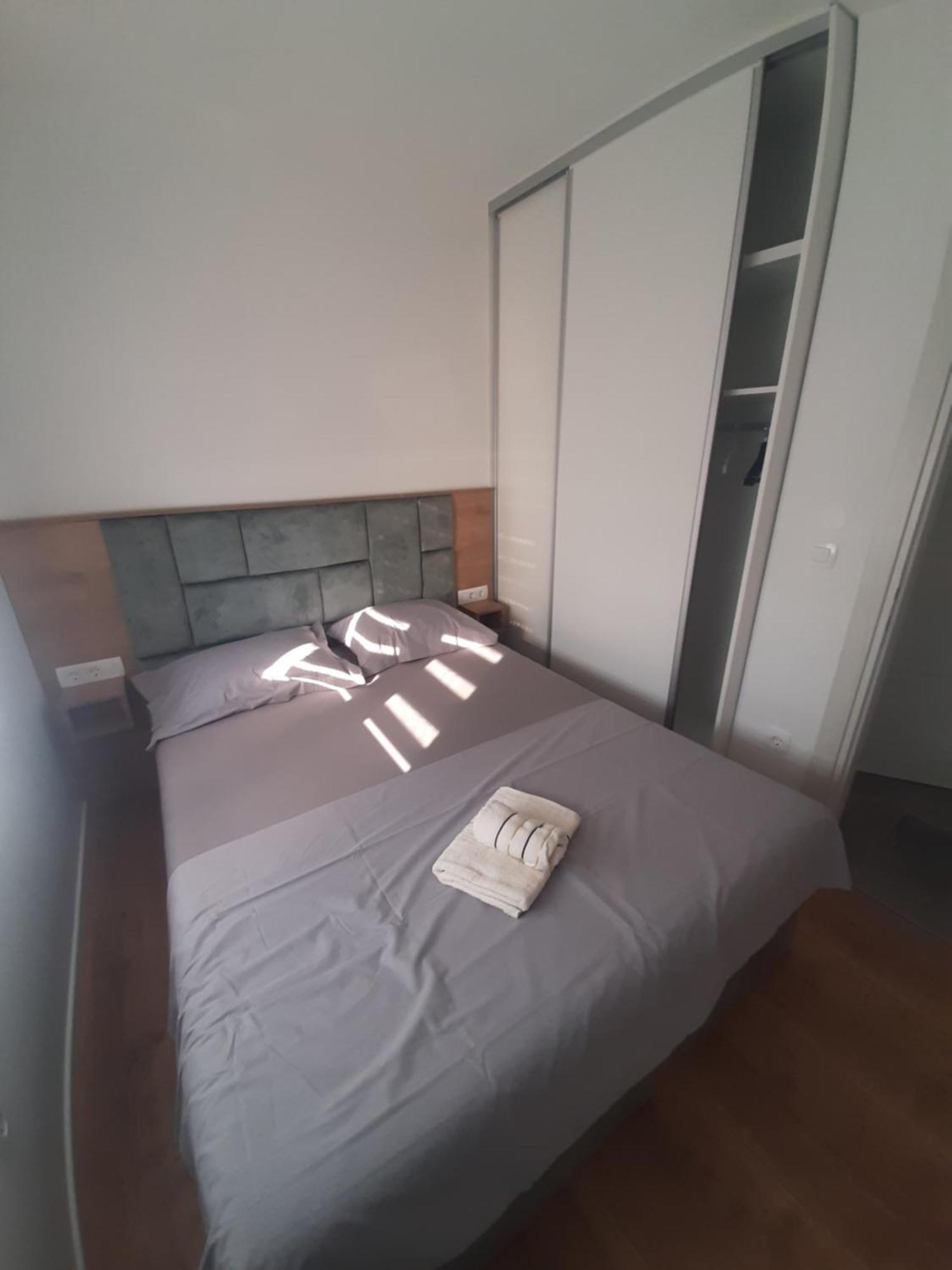 Apartments Horvat ビビニェ 部屋 写真