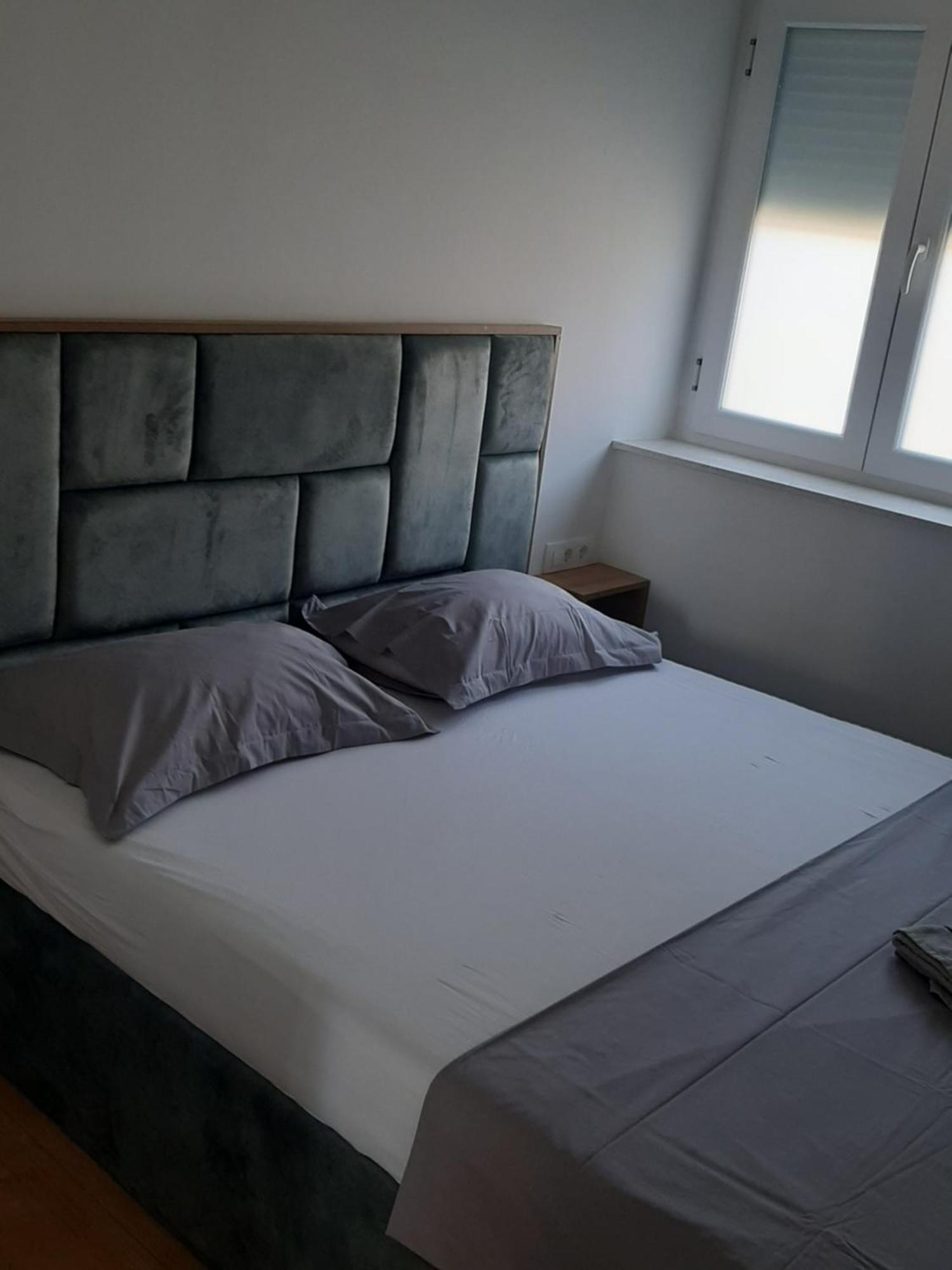 Apartments Horvat ビビニェ 部屋 写真