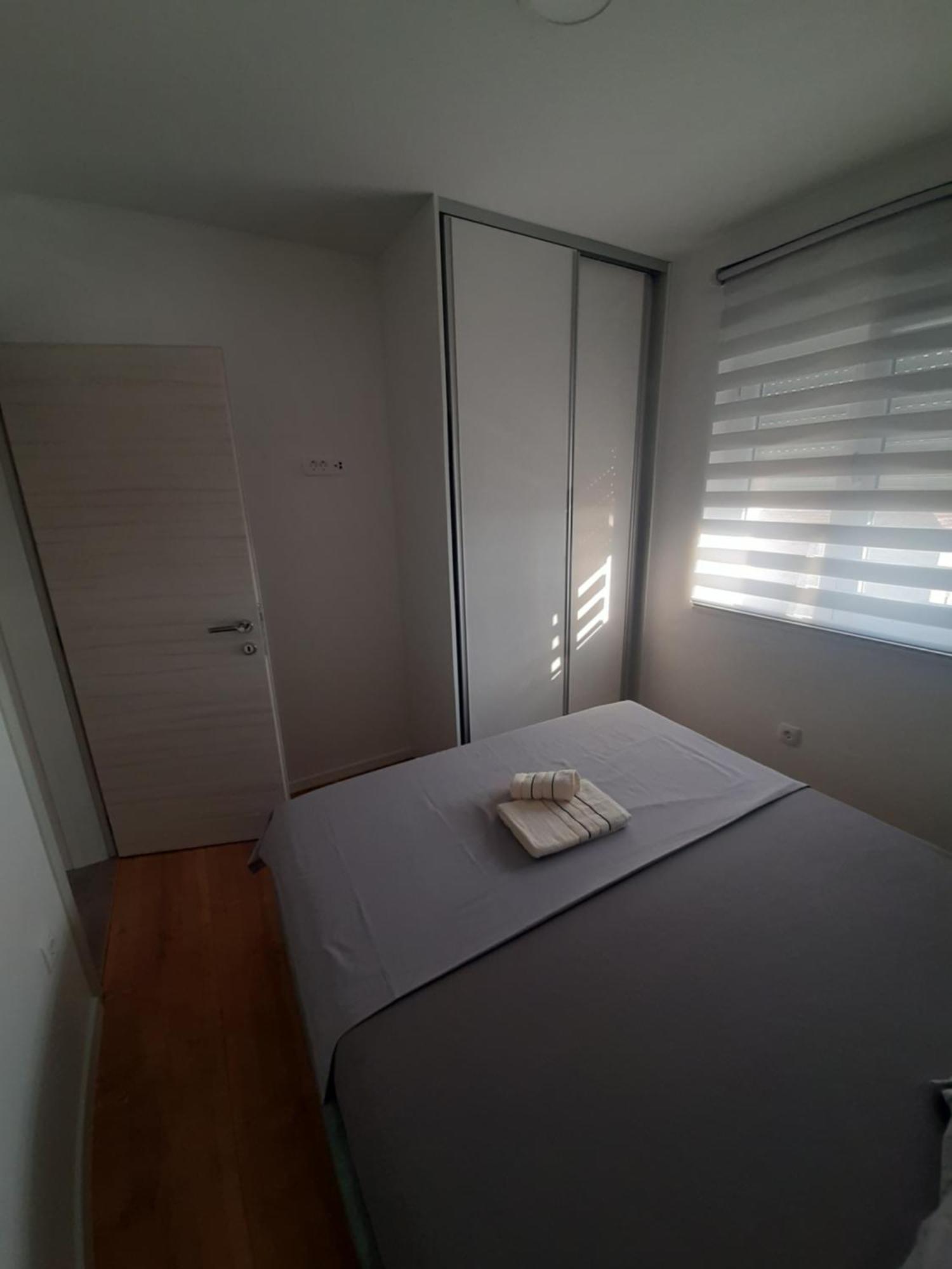 Apartments Horvat ビビニェ 部屋 写真